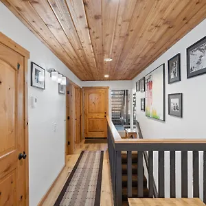 Val D'isere At The Village By 101 Great Escapes , Mammoth Lakes United States
